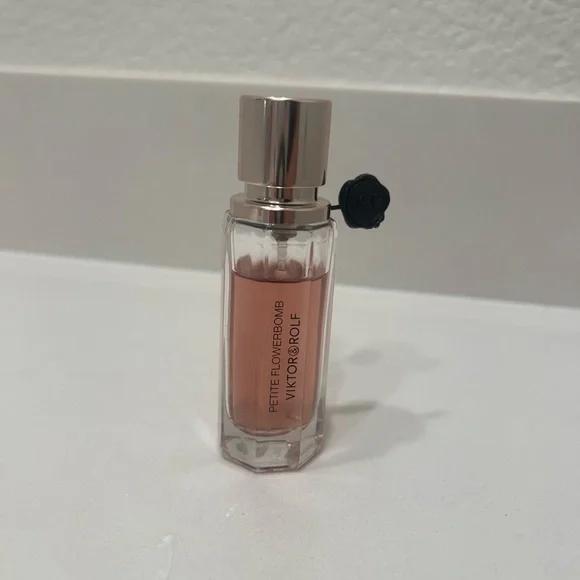 Viktor & Rolf Petite Flowerbomb - Picture 5 of 5